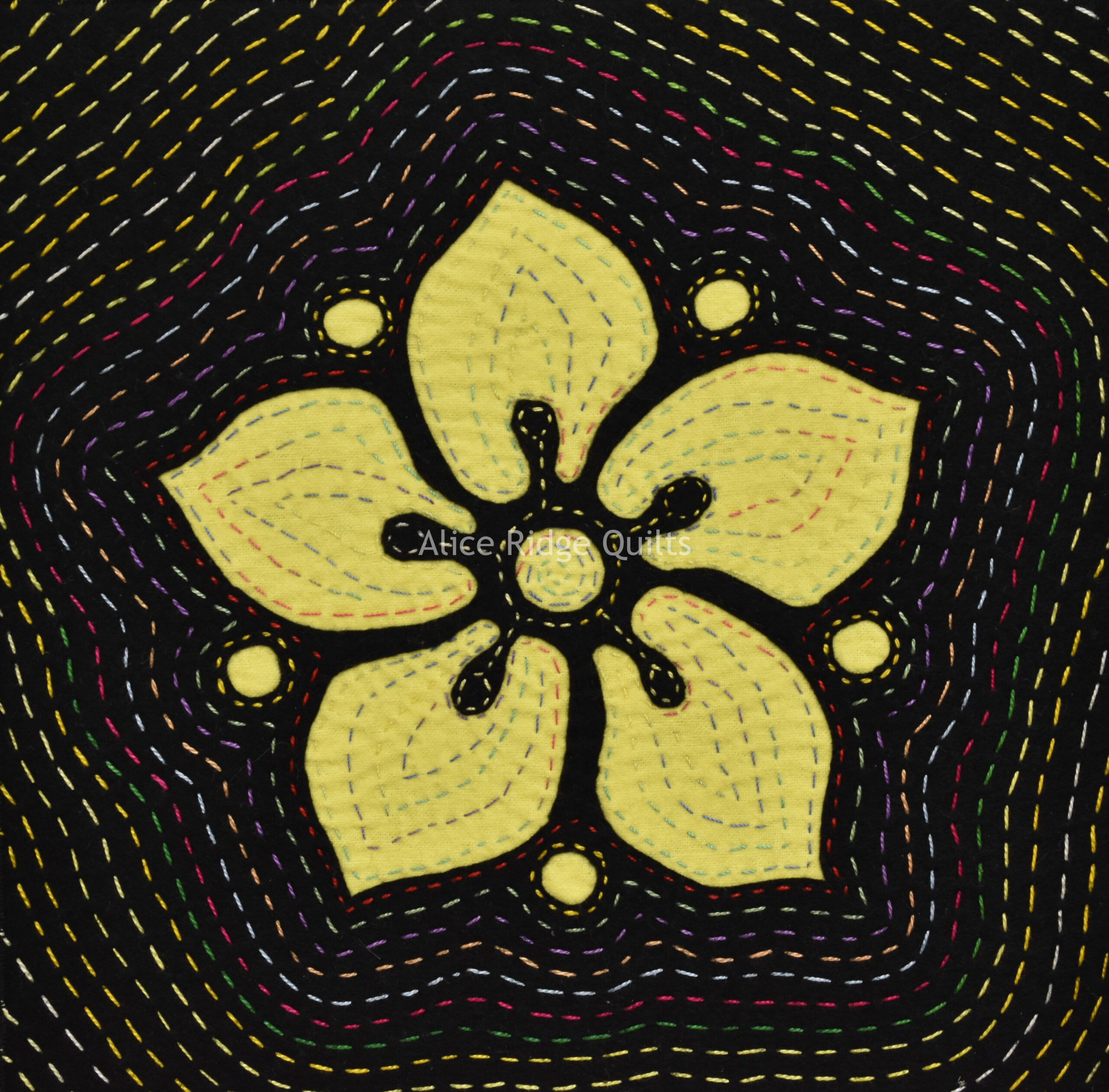 【ごまちゃん】louren flower mole jacquard Mock Mola - Flower Power - Alice Ridge Quilts